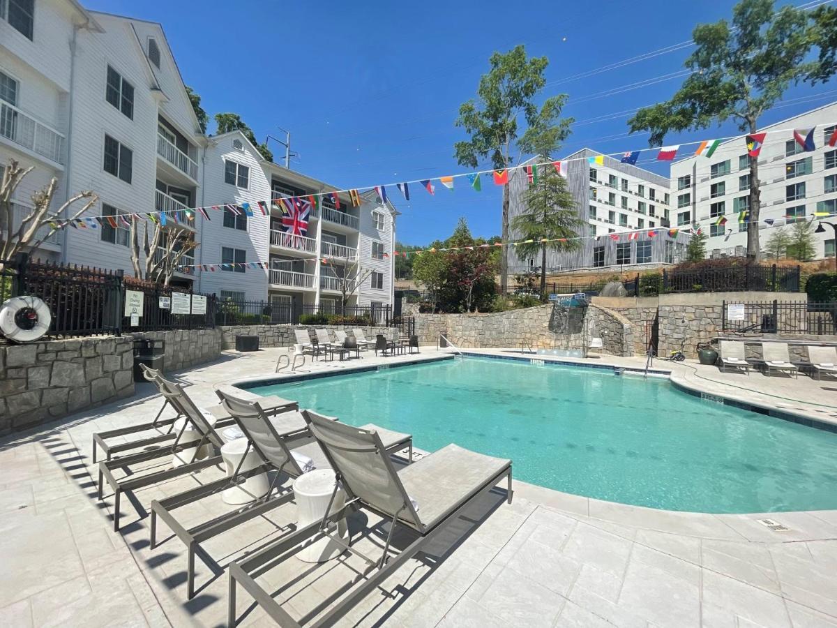 Hotel Indigo Atlanta Vinings By Ihg Smyrna Exterior foto